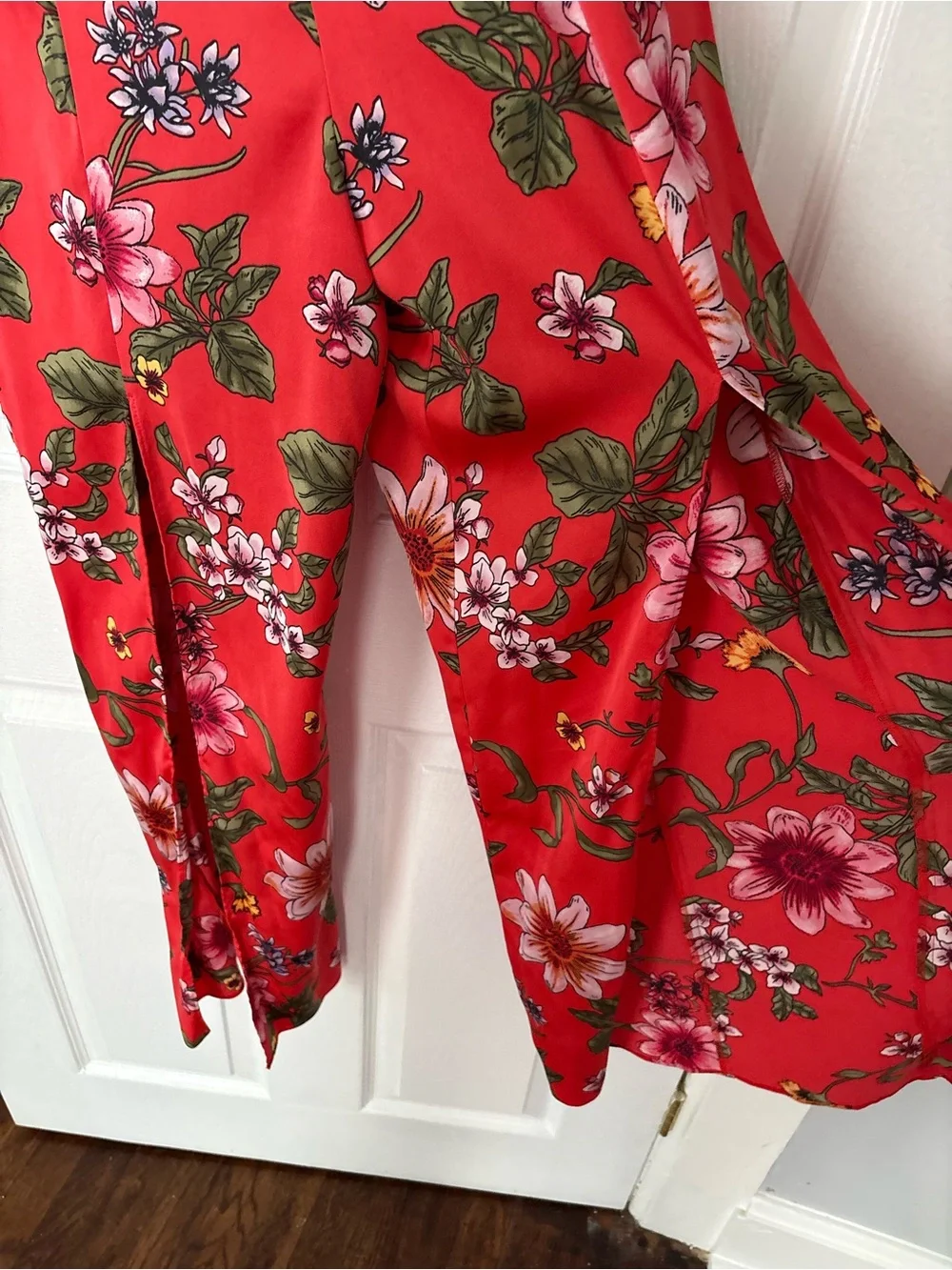 GUESS Red Floral Sleeveless Tie-Front Jumpsuit Size 2
